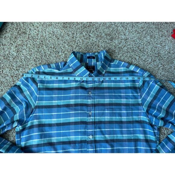 J. Crew buttoned shirt, Vintage Oxford, Size Large - Picture 3 of 8